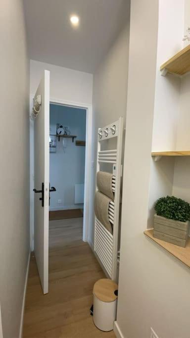 Joli Appartement Avec Parking - Proche Centre Ville Chartres Exterior foto