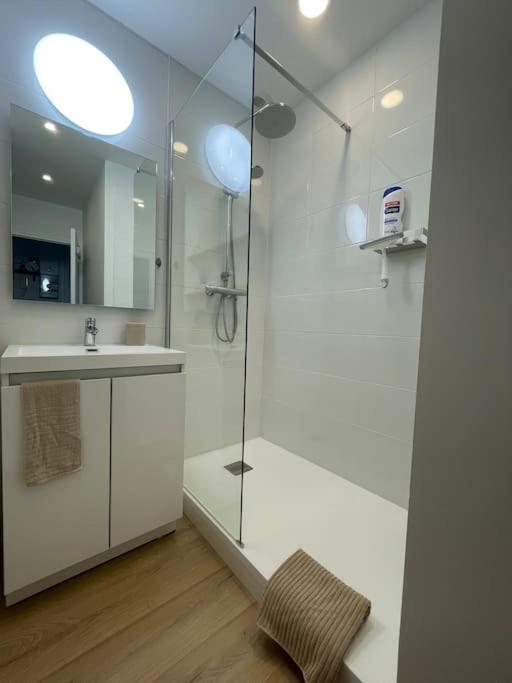 Joli Appartement Avec Parking - Proche Centre Ville Chartres Exterior foto